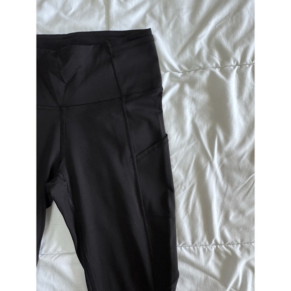 Lululemon Size 4 Fast Free Crop II Nulux 20" Black With Pockets Workout Gym EUC - Picture 3 of 10